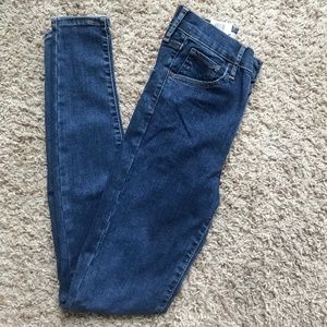 Levi’s mile high super skinny sculpt jeans